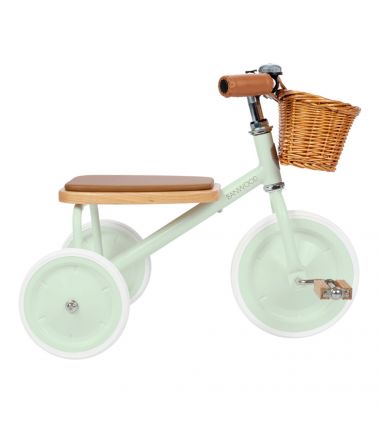 trójkołowy rowerek dla małego dziecka 