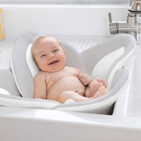 wkładka do kąpieli niemowlaka w zlewie